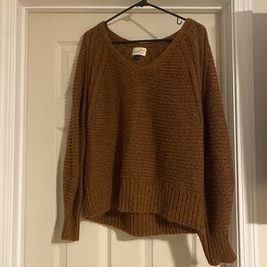 Universal Thread Warm Tan V-Neck Sweater